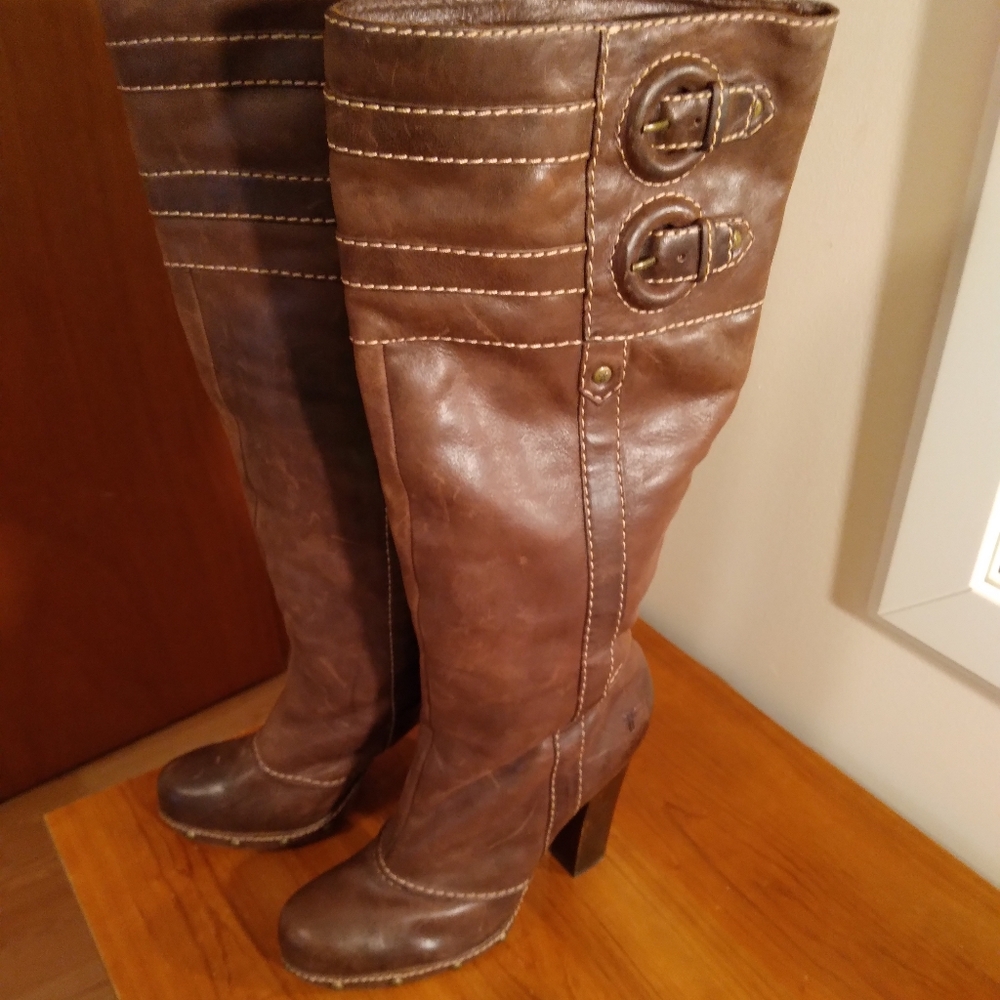 Women's FRYE boots brown leather "frankie buckle" Sz8.5